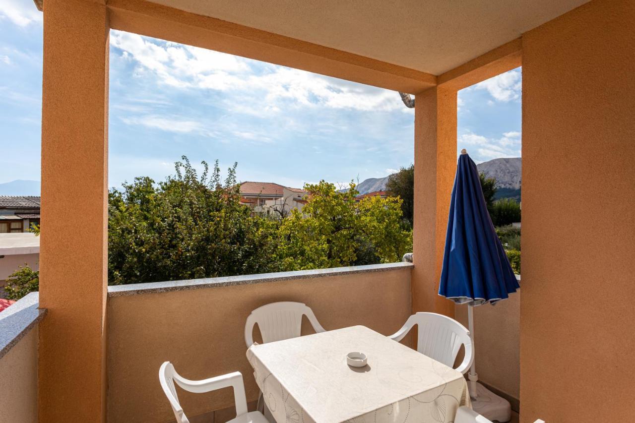 Apartments Crnekovic IV Baska  Exterior photo