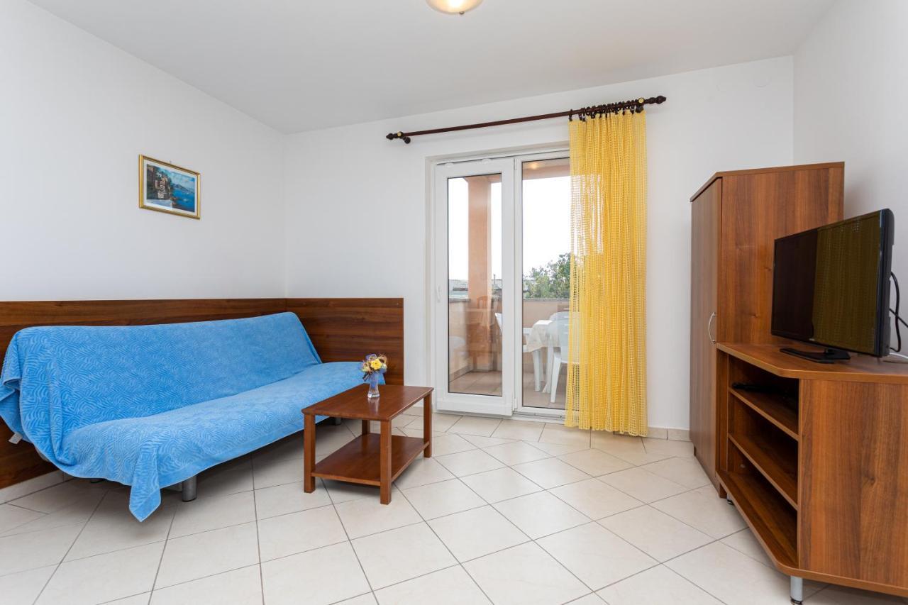 Apartments Crnekovic IV Baska  Exterior photo